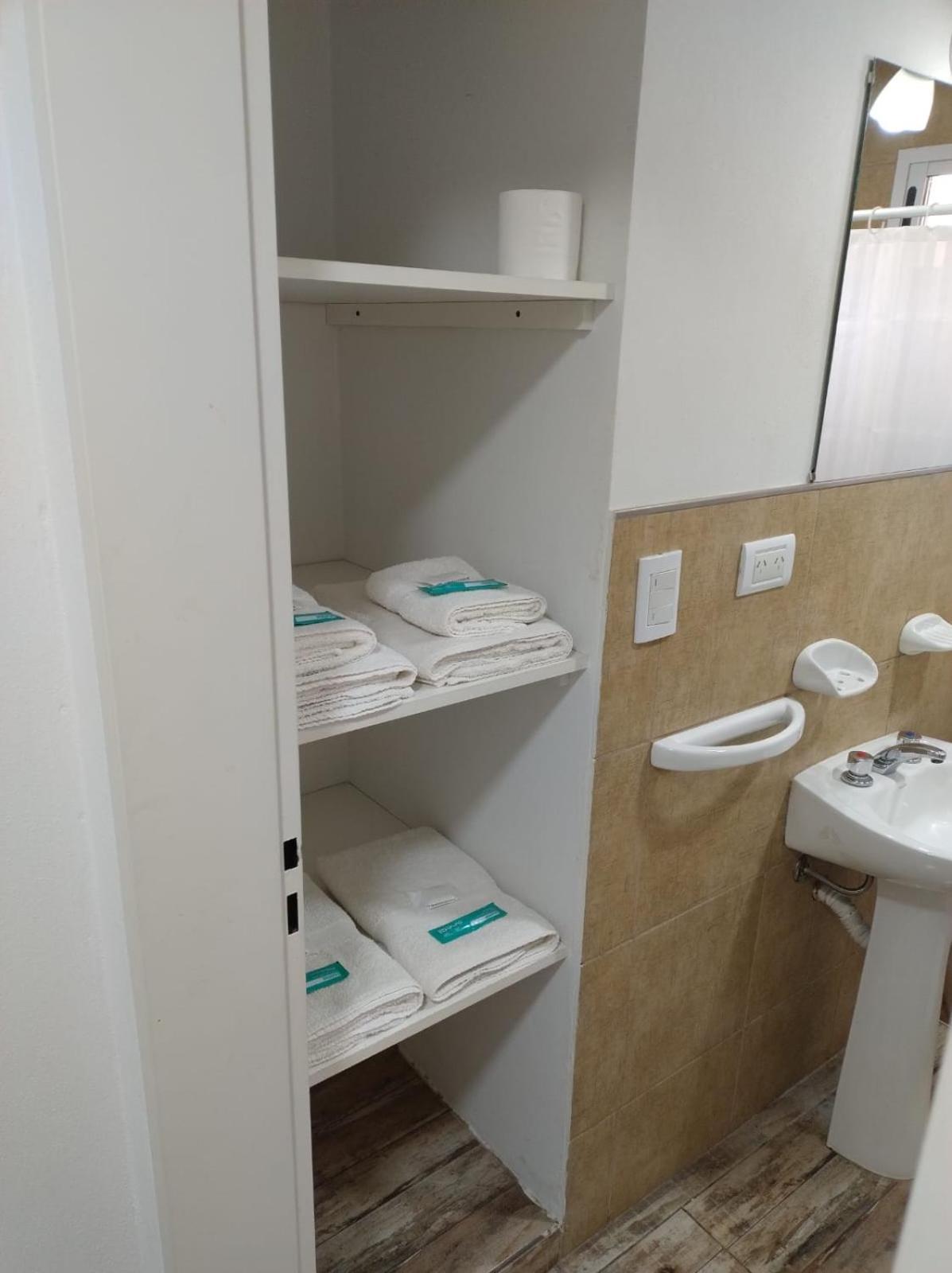 4 Estaciones Departamentos Apartment